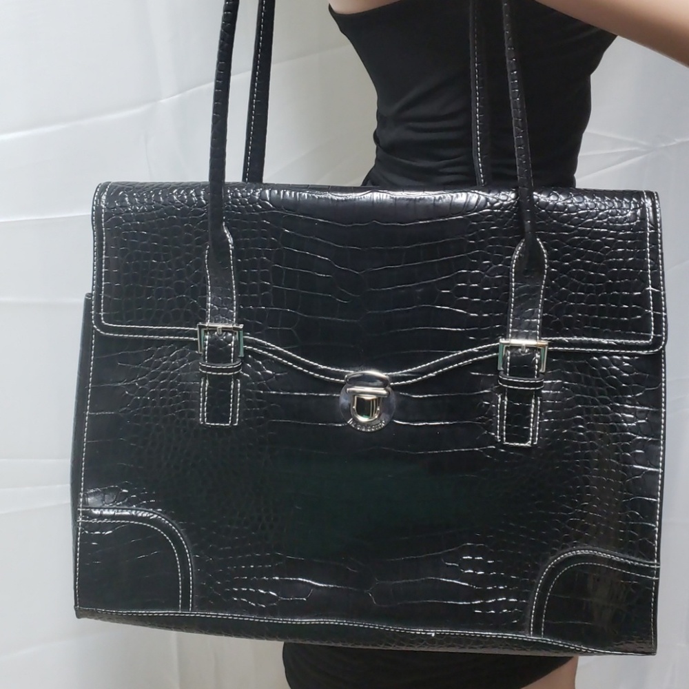 Liz Claiborne shoulder bag